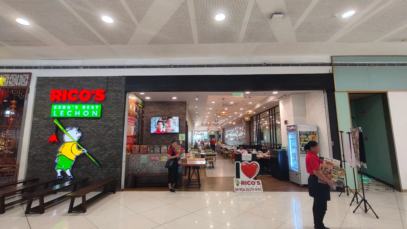 CEBU'S BEST RICO'S LECHON in SM Mall of Asia
